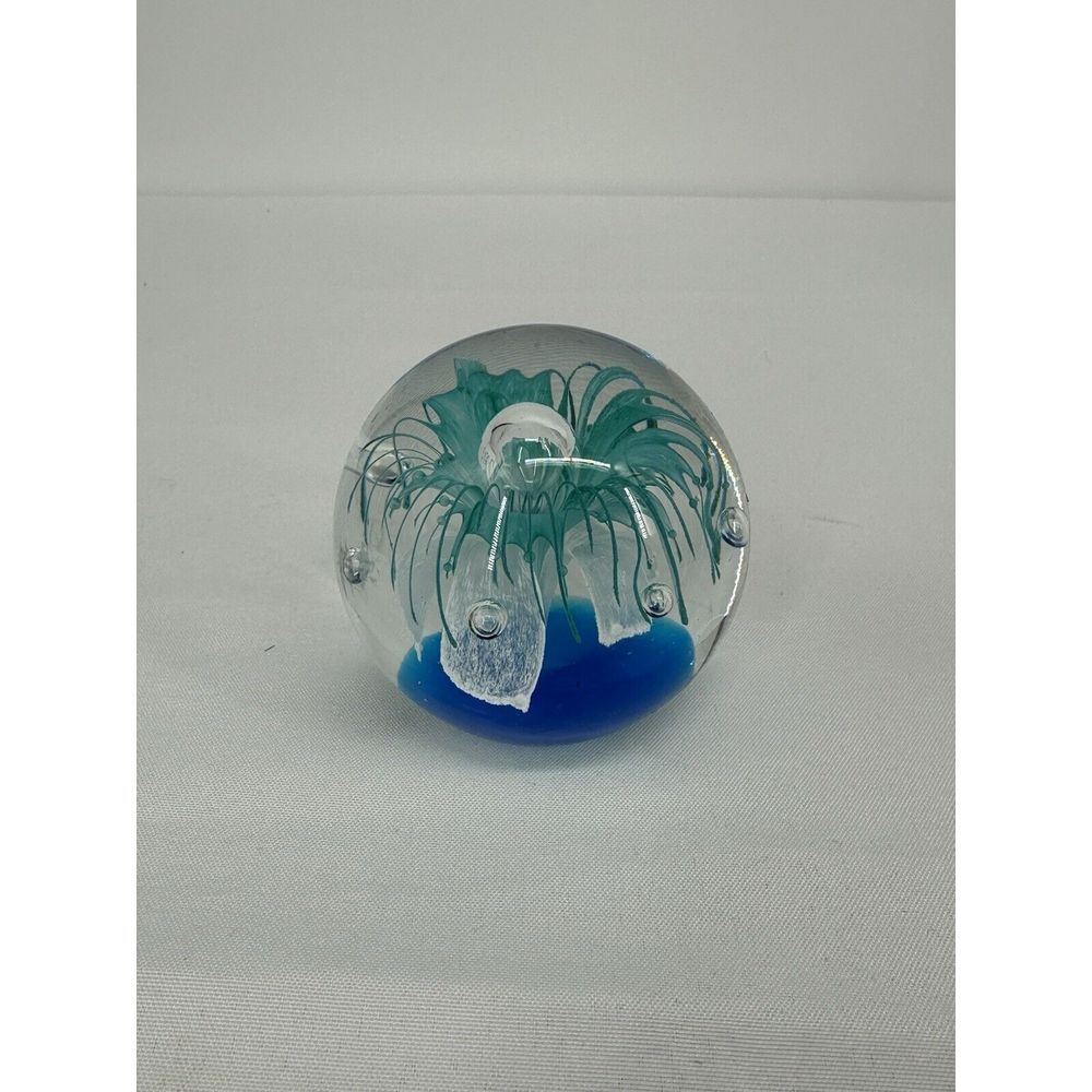 Paperweight Art Glass Sphere With Controlled Bubbles Blue & Clear 3" Jellyfish - Picture 1 of 8